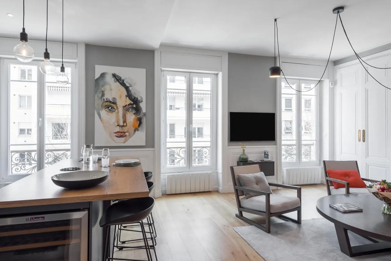 L'Aubelyne - Chic T2 Quartier Prefecture Apartment Lyon 0*,  France